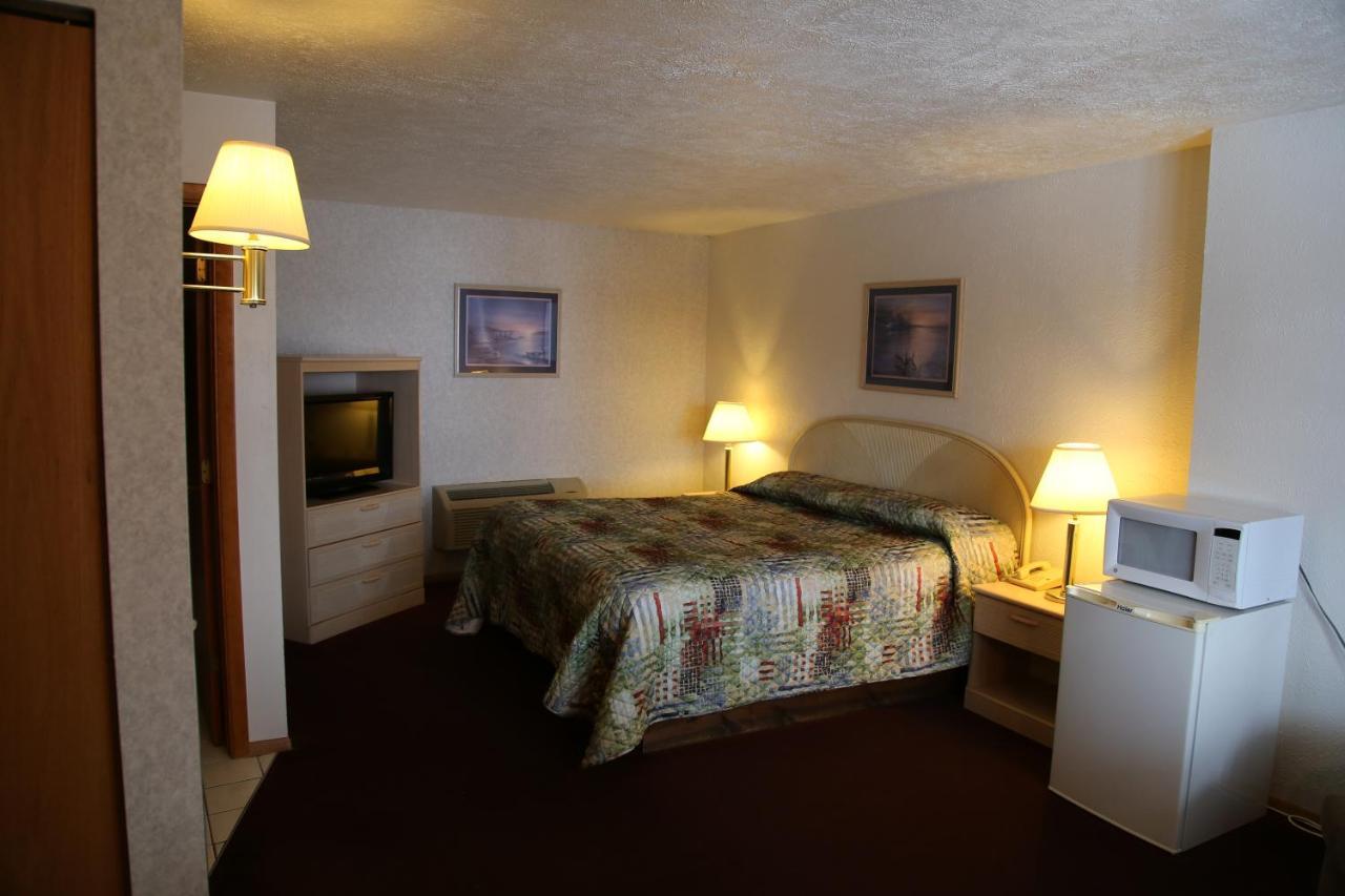 Gray Wolf Lodge Manistique Exterior foto
